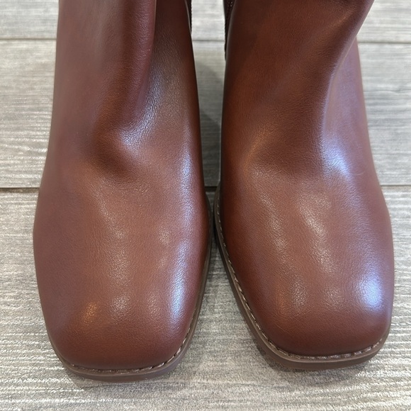 DV DOLCE VITA Rupart Square Toe Brown Wedge Boots New! - Picture 6 of 8